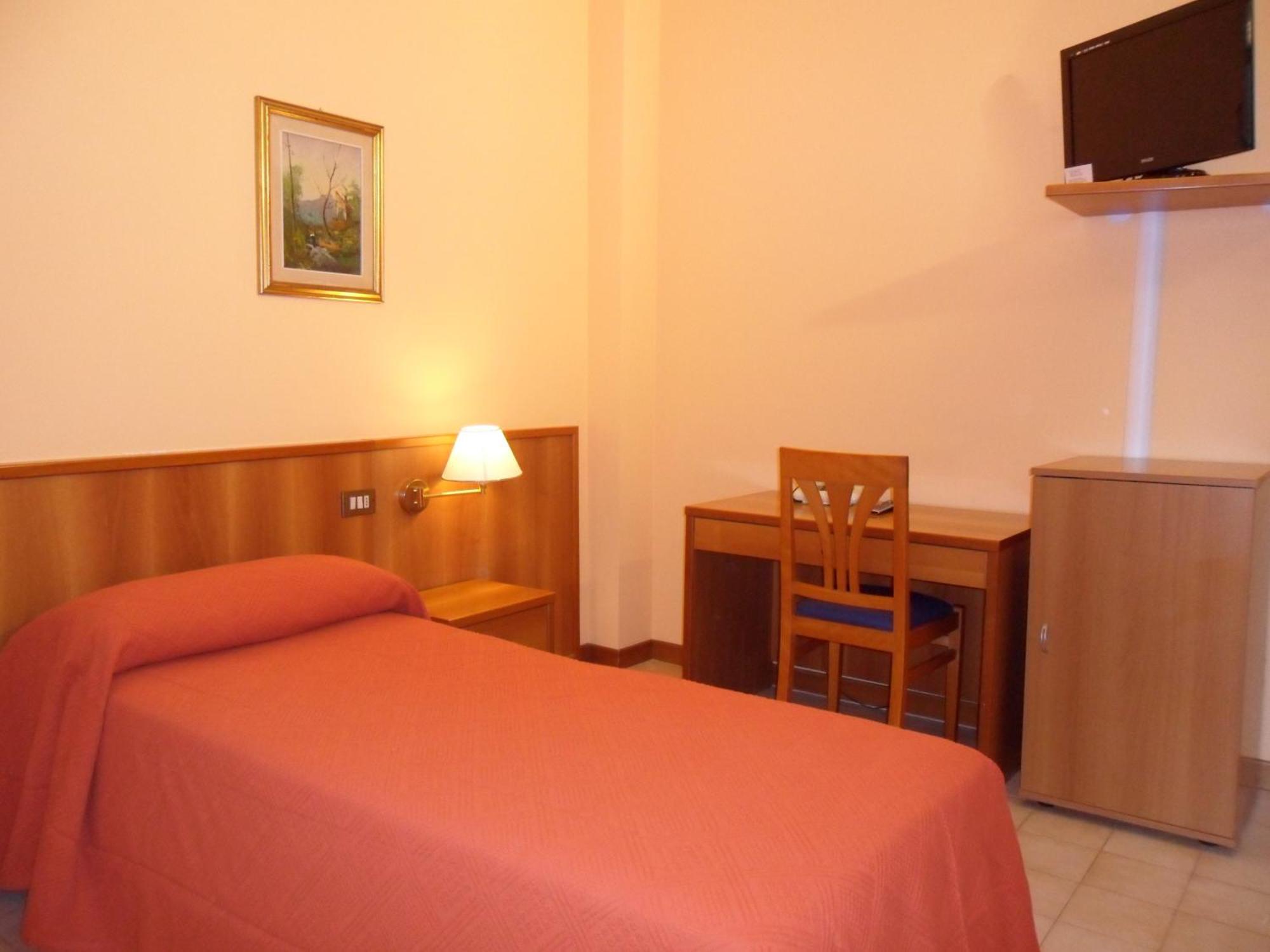 Hotel Ristorante Al Bassanello Bassano del Grappa Buitenkant foto