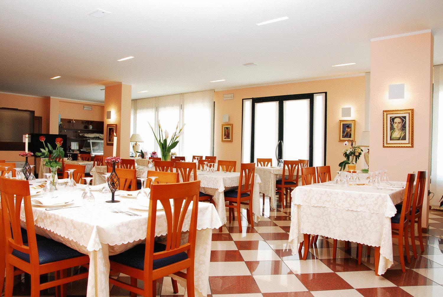 Hotel Ristorante Al Bassanello Bassano del Grappa Buitenkant foto