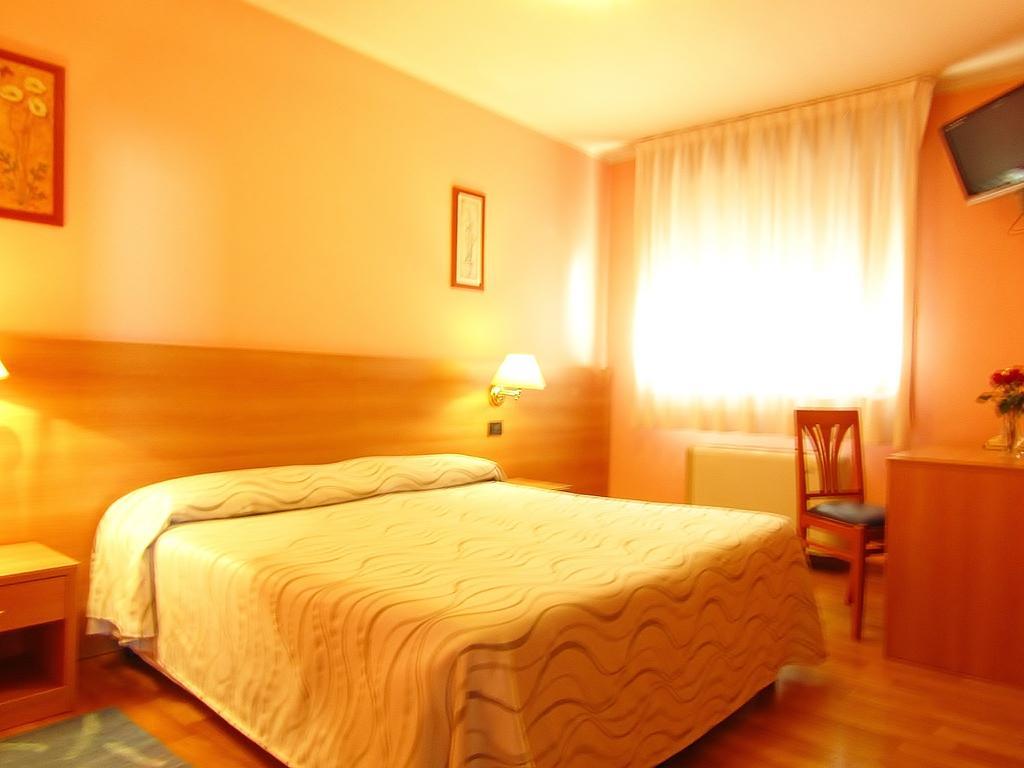 Hotel Ristorante Al Bassanello Bassano del Grappa Buitenkant foto